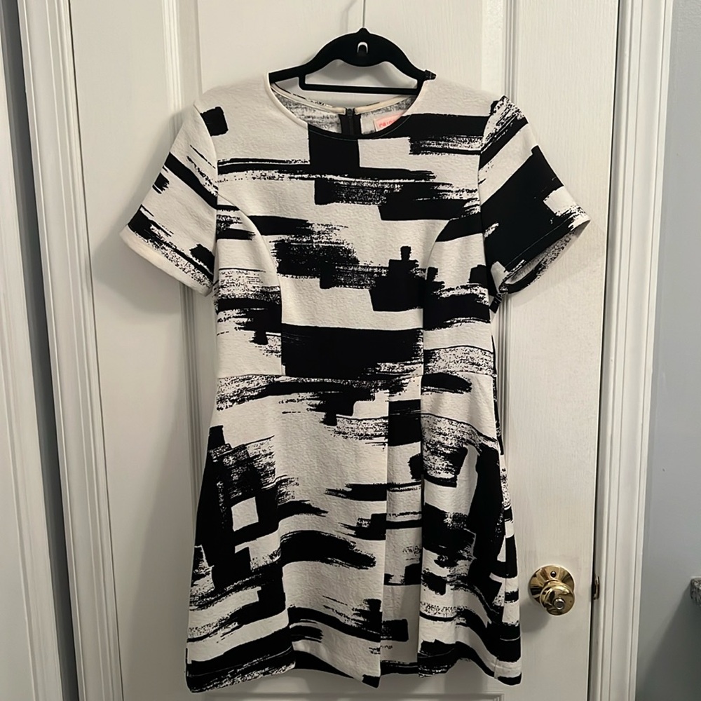 re:named black and white mini dress